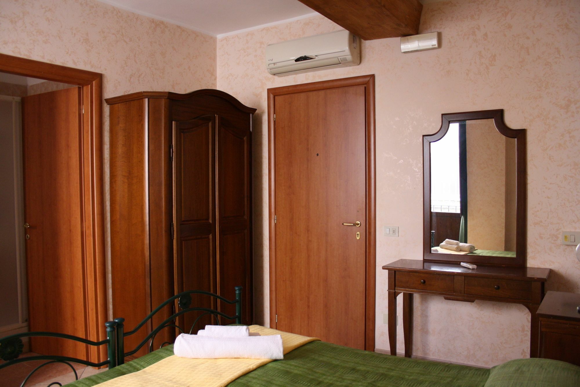Cityguesthouse Καταντζάρο Εξωτερικό φωτογραφία